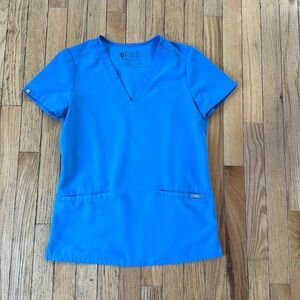 Figs- XXS Casma 3 Pocket Scrub Top- Ceil Blue